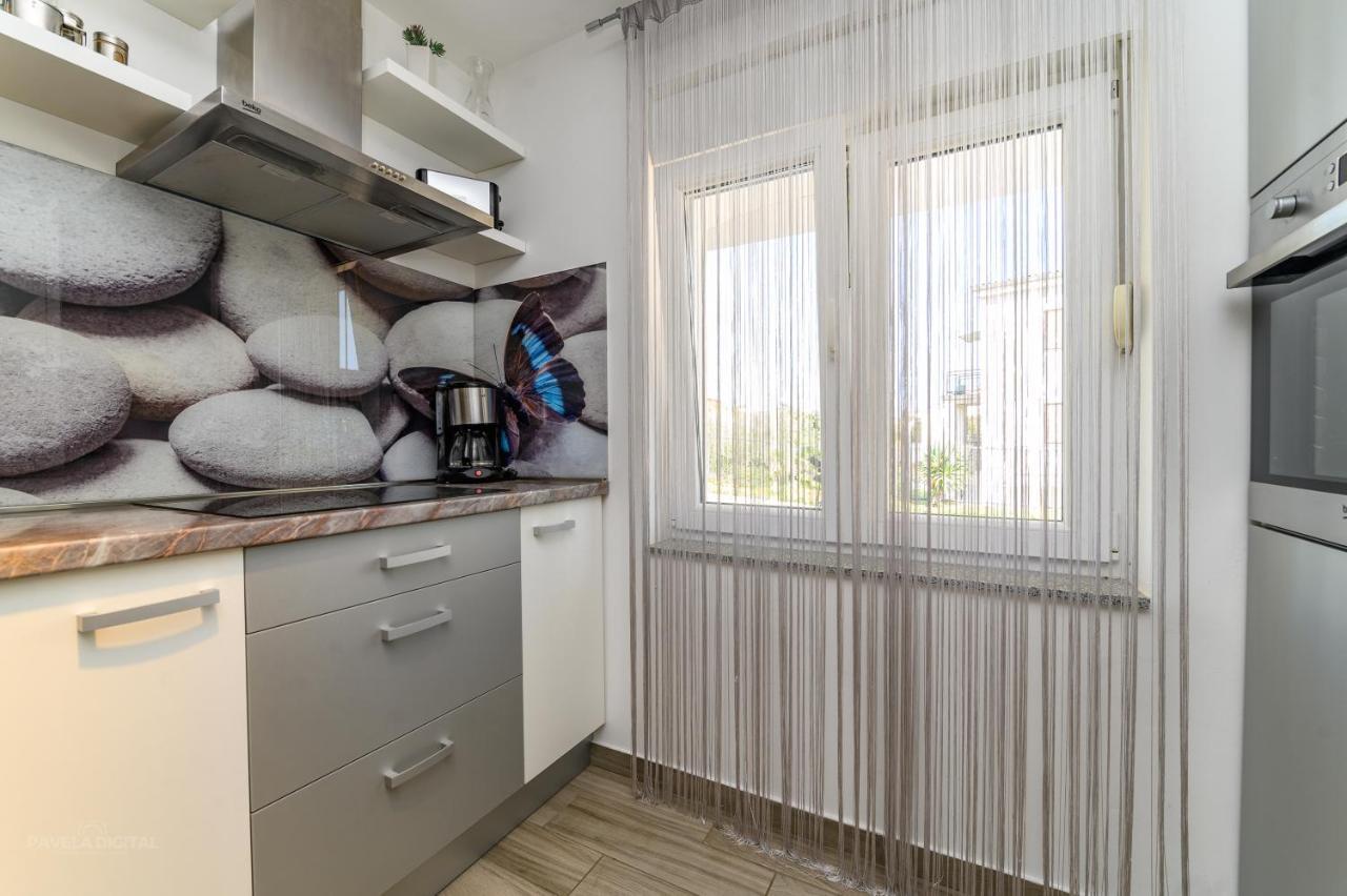Apartments Maksim And Timon Krk Town Exterior photo